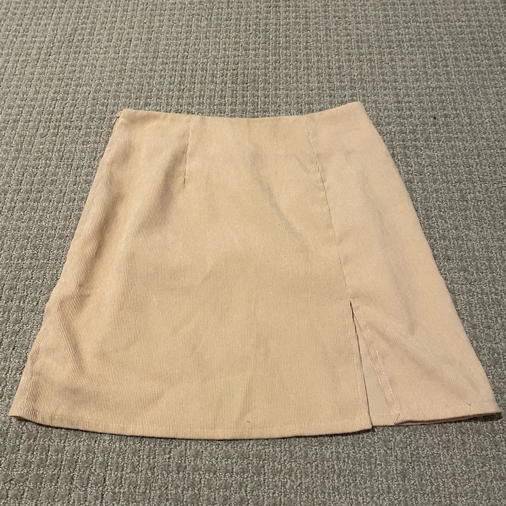 Tan ribbed mini skirt !!
